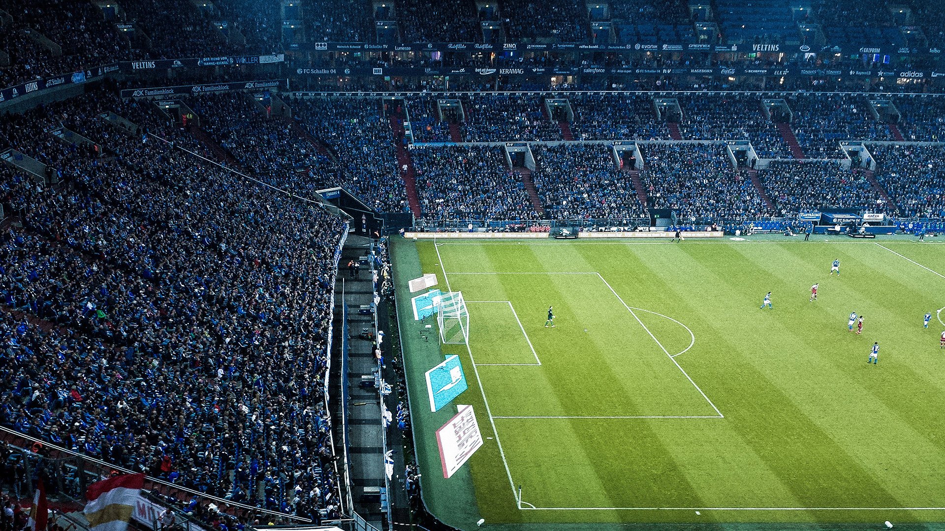 【壹号娱乐】皇家马德里绝杀巴塞罗那，西甲争冠悬念再起